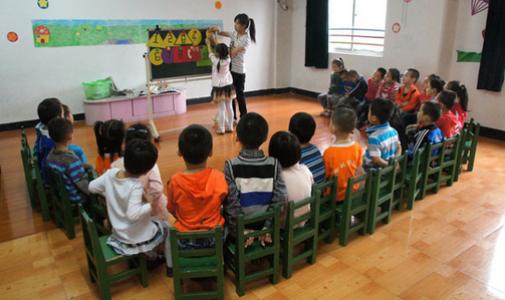 成都女生学学前教育就业前景怎么样,成都师范幼师学校