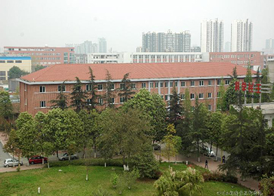 å­¦æ ¡æå­¦æ¥¼